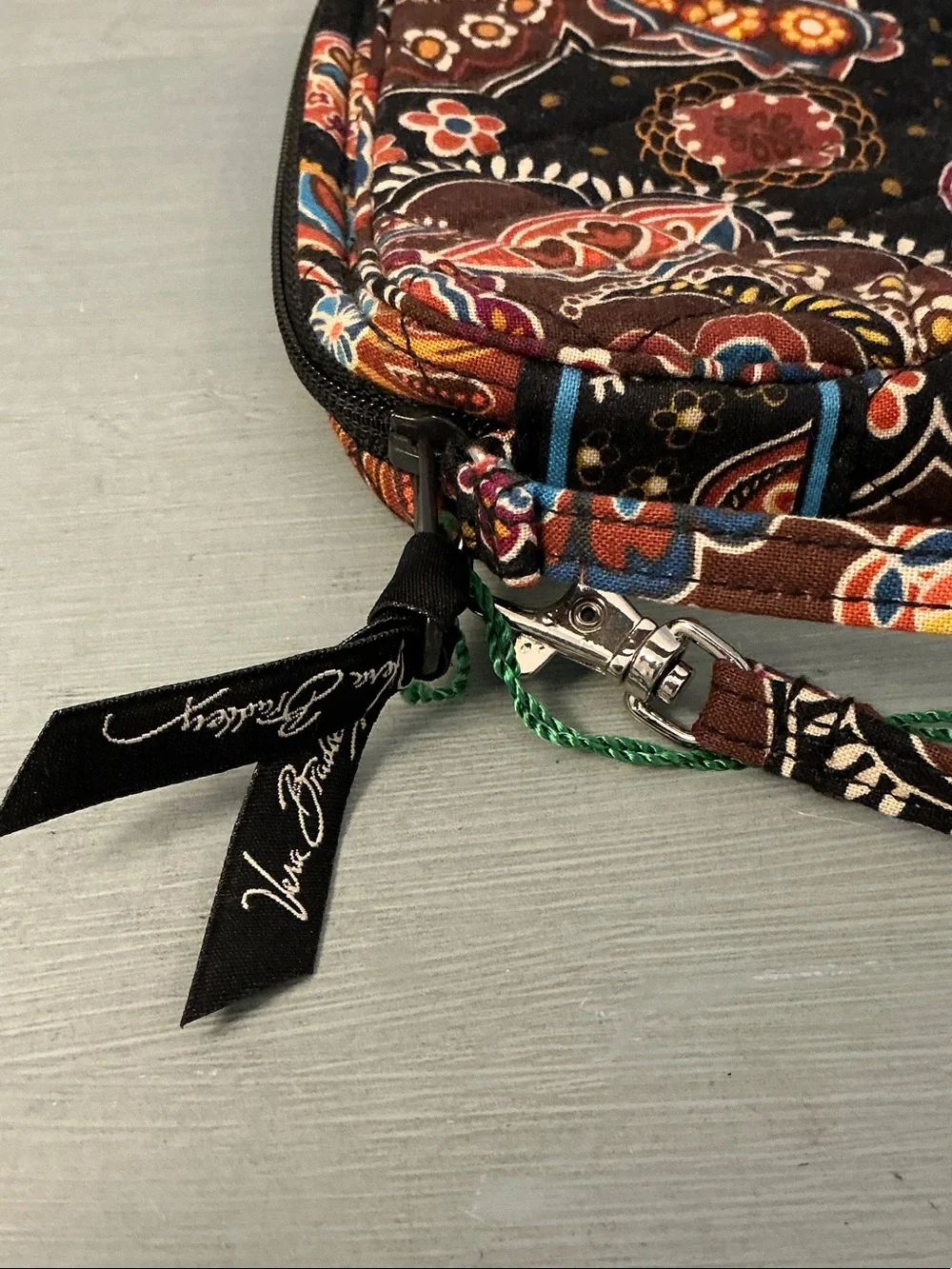 Vera Bradley Kensington Wristlet NWT - Picture 4 of 10